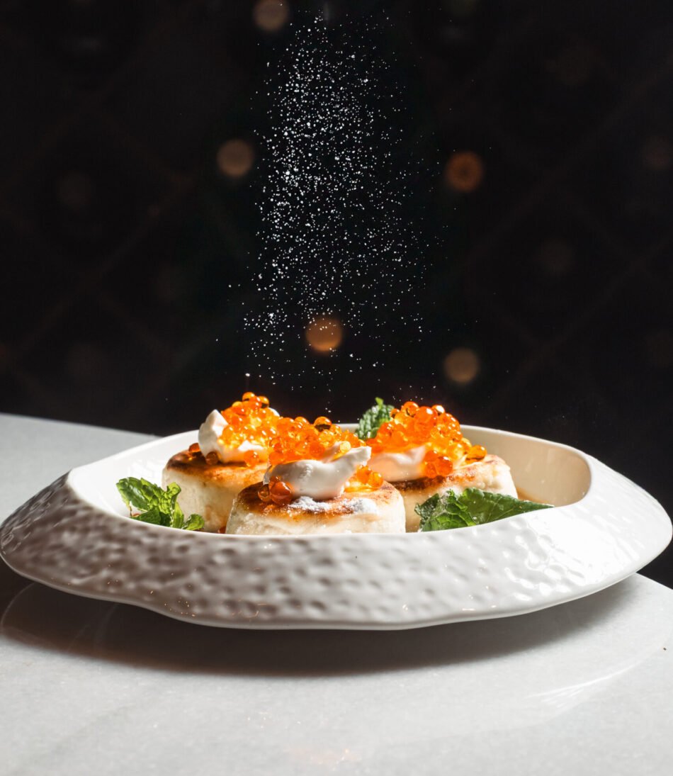 Entrantes creativos y frescos diseñados para empezar la experiencia con estilo.