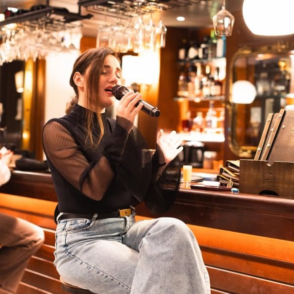 Sábado pasado contamos con la presencia de una voz increíble. 🎶✨Todo el sabor de Tapán, acompañ